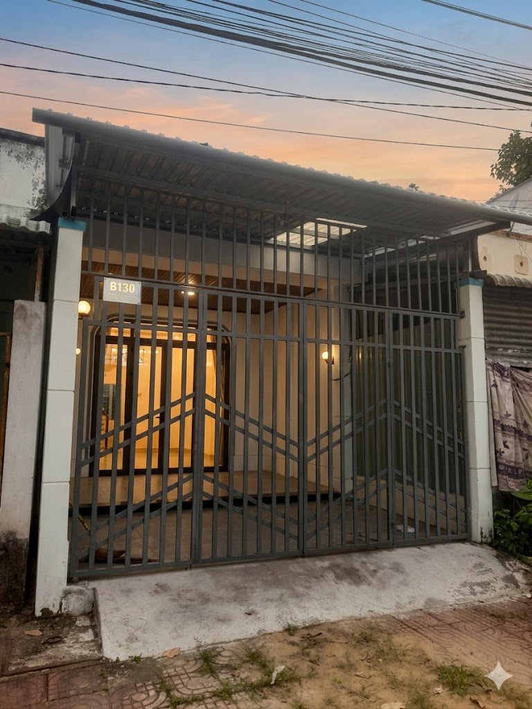 Nhà cấp 4 gần công viên khu dân cư phường 9